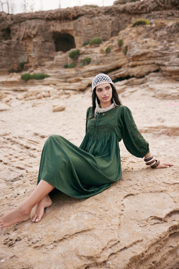 ⁦שמלת פרת ירוק זית⁩ – תמונה ⁦5⁩