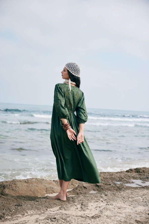 ⁦שמלת פרת ירוק זית⁩ – תמונה ⁦4⁩