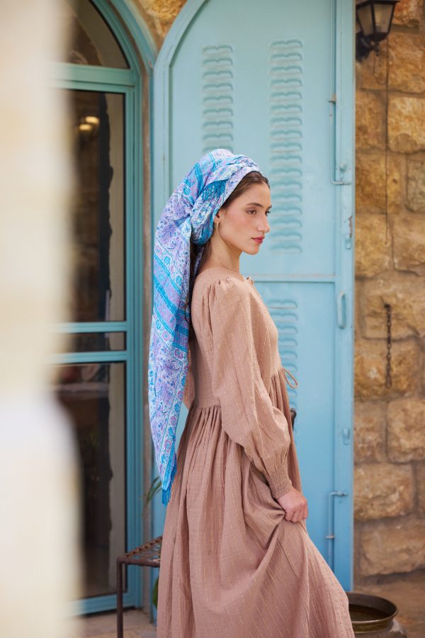 מטפחת מרובעת נהרה תכלת