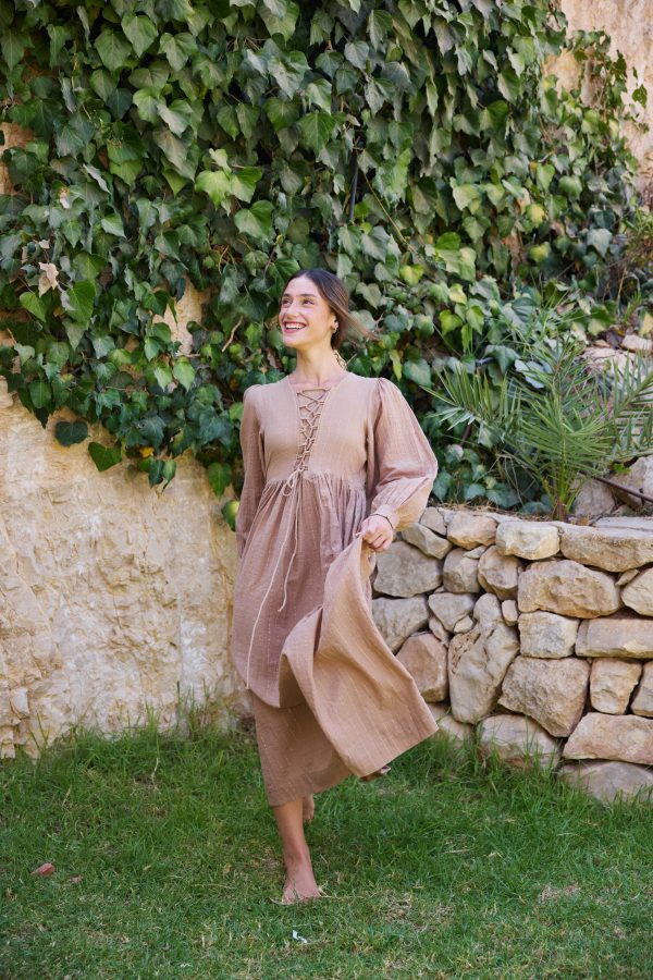 ⁦שמלת כליל בז'⁩ – תמונה ⁦5⁩