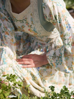 שמלת יהל תכלת פרחוני