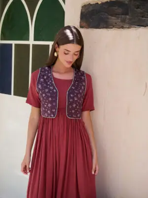 וסט חום סגול
